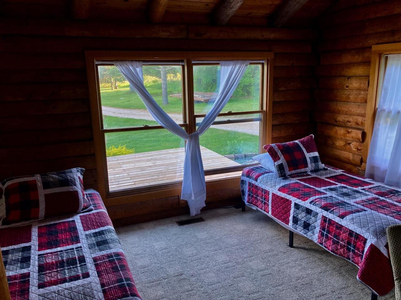 Garden Grove Retreat & Lodging Near Pictured Rocks, Fayette, Trails Exterior photo